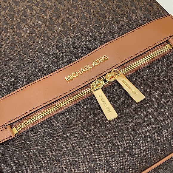 MICHAEL KORS KENLY MEDIUM BACKPACK BROWN SIGNATURE COLOR - Picture 9 of 16